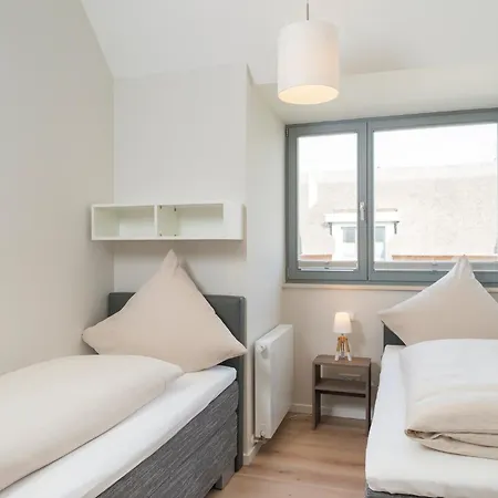 Ostsee - Reetdachhaus Nr 36 Warder Im Heiligenhafen